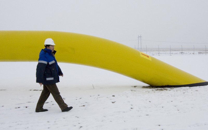 Russia is eyeing China to expand energy ties with Asia