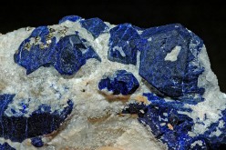 Lack of regulation limits Afghan gem mining