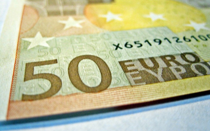Confidence in EU Increases Amid Economic Crisis