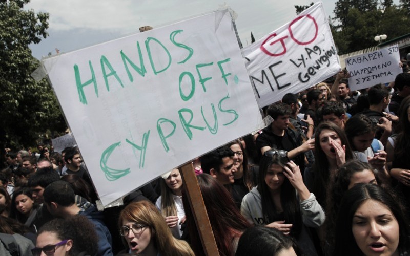 Cyprus Bailout Process Moves Forward Despite Risks