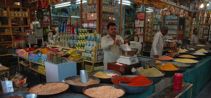 India’s Economic Ills Cause Rupee to Tumble
