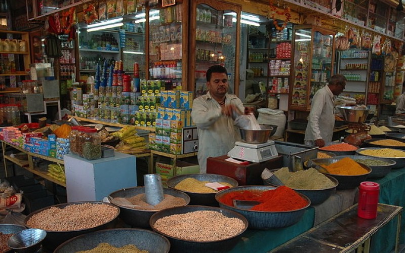 India’s Economic Ills Cause Rupee to Tumble