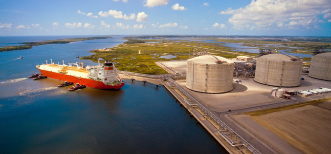 Debate Over U.S. Natural Gas Exports Heats Up