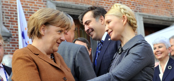 Ukraine Teeters Between the EU and Russia