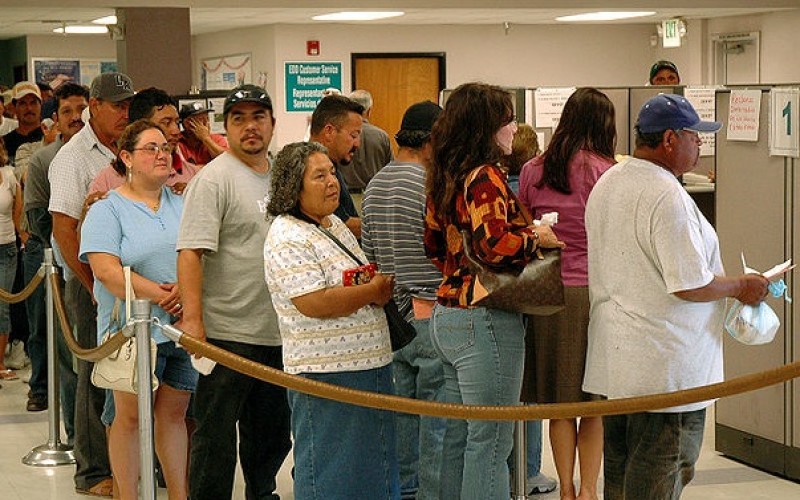Expiration of jobless benefits poses growth risk to US economy