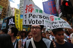 Hong Kong protests put financial business at risk