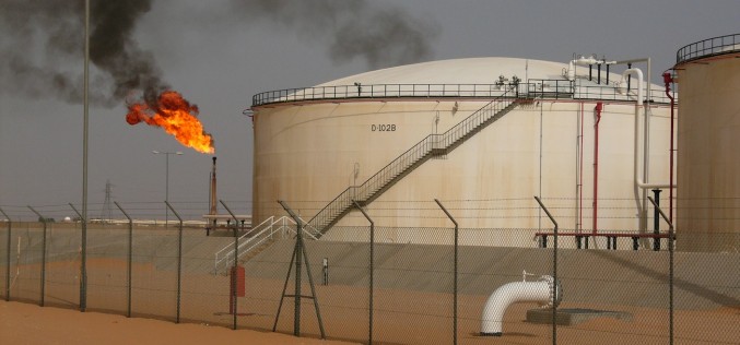 EDA: At risk of collapse Libya leans on oil industry