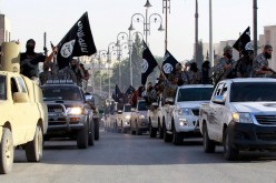 Islamic State takes advantage of cash economies in Iraq and Syria