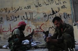 Booming business for black market weapons dealers in Iraq and Syria