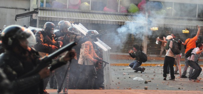 Crackdown continues as Maduro’s approval declines