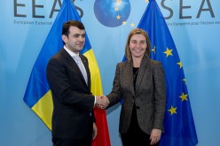 Moldova escapes government and currency crises