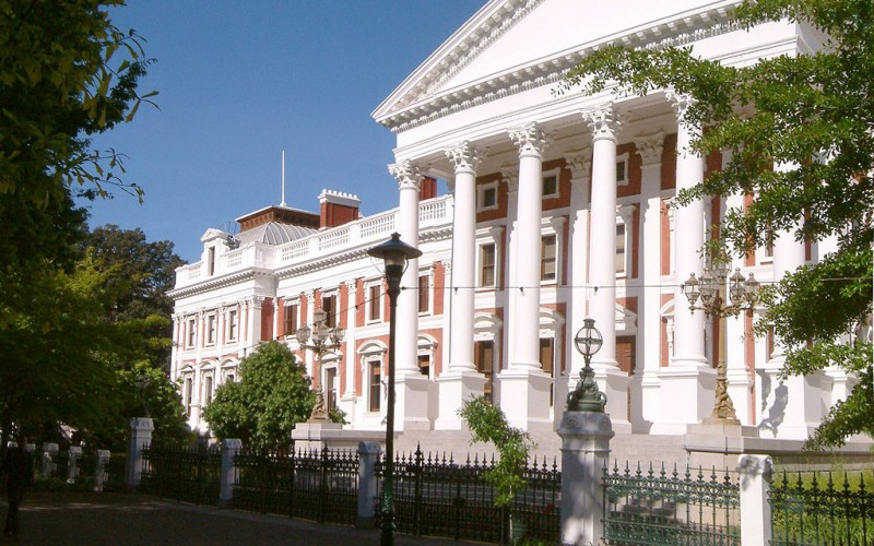 Policy uncertainty stunts growth in South Africa
