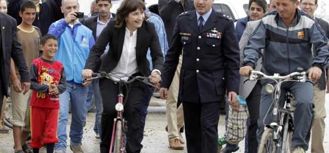 Mixed feelings in the Netherlands as migrants come to Europe