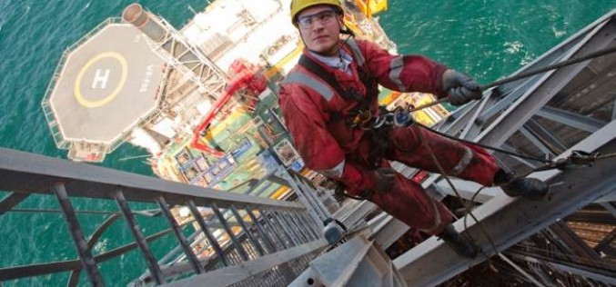 Falling oil prices raise concerns over Azerbaijan stability