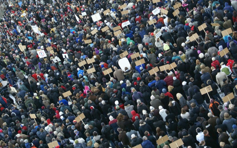 Panama Papers: Resignation of Iceland PM bolsters Pirate Party