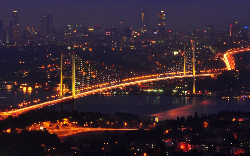 2017 Preview: The lira and Turkey’s risky debt