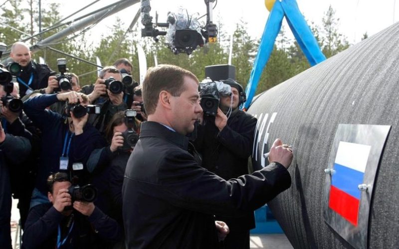 EU divisions and US sanctions to delay Nord Stream 2