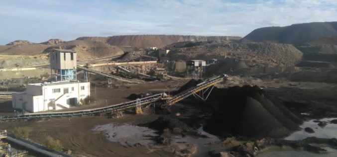 Tunisia’s phosphate mines – between a rock and a hard place