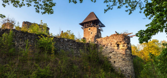Ukraine-Hungary: Beyond passports and languages